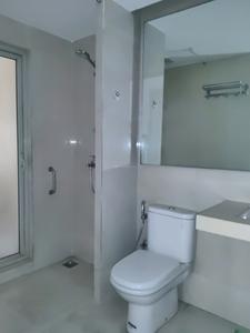 Common Bathroom Image of 1450 Sq.ft 3 BHK Apartment / Flat for sale in Hiranandani Estate Thane for Rs. 31000000