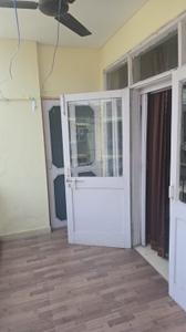 Bedroom Image of 980 Sq.ft 3 BHK Apartment / Flat for rent in Rajdhani Nikunj Apartment, Patparganj New Delhi for Rs. 38000