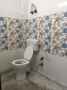 Common Bathroom Image of 540 Sq.ft 2 BHK Builder Floor for rent in New Ashok Nagar New Delhi for Rs. 16000