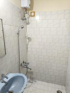 Bathroom Image of 2000 Sq.ft 4 BHK Apartment / Flat for sale in Siddharth Estates, Kalyani Nagar Pune for Rs. 39000000