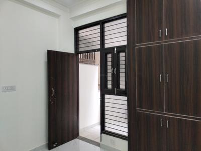 Bedroom Image of 750 Sq.ft 2 BHK Apartment / Flat for sale in CI Golf City Apartment, Kambakshpur Noida for Rs. 3083700