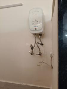 Bathroom Image of 776 Sq.ft 1 BHK Apartment / Flat for rent in Chala Vapi for Rs. 7000