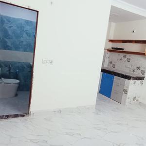 Bathroom Image of 585 Sq.ft 1 BHK Independent House for rent in Sangam Vihar New Delhi for Rs. 12500