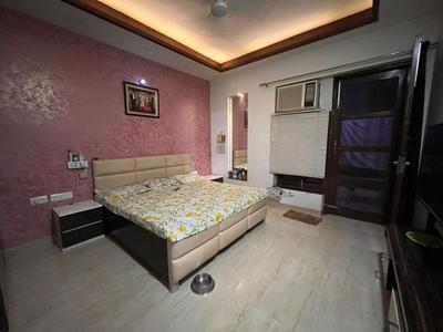 Bedroom Image of 1550 Sq.ft 3 BHK Apartment / Flat for rent in RPS Savana, Sector 88 Faridabad for Rs. 45000