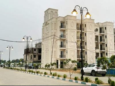 Image of 1470 Sq.ft 3 BHK Apartment / Flat for sale in Signature Global City 37D II, Sector 37D, Gurgaon for Rs. 16500000
