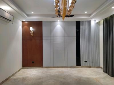 Living Room Image of 2500 Sq.ft 4 BHK Builder Floor for sale in Ansal Versalia, Sector 67 Gurgaon for Rs. 25000000