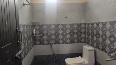 Bathroom Image of 1250 Sq.ft 2 BHK Apartment / Flat for sale in Tiruchanur Tirupathi for Rs. 5700000