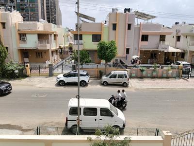 Bedroom Four Image of 1500 Sq.ft 4 BHK Independent House for rent in Chanakyapuri Ahmedabad for Rs. 40000