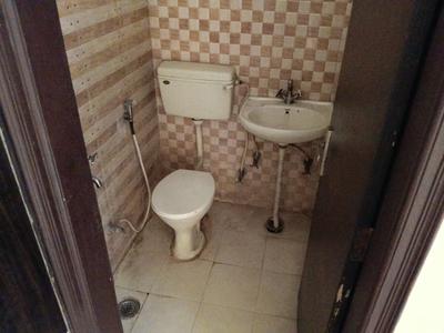 Bathroom Image of 500 Sq.ft 1 BHK Builder Floor for sale in Indirapuram Ghaziabad for Rs. 2900000