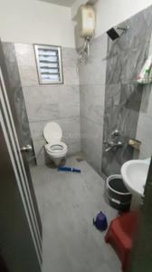 Bathroom Image of 1700 Sq.ft 3 BHK Apartment / Flat for rent in Sama Savli Vadodara for Rs. 24000