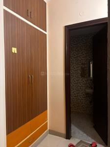 Bedroom Image of 2500 Sq.ft 2 BHK Builder Floor for rent in Sector 17 Faridabad for Rs. 22000