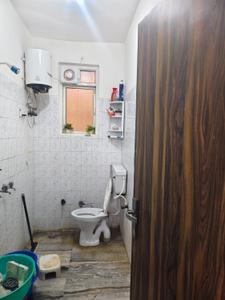 Image of 700 Sq.ft 2 BHK Builder Floor for sale in Mayur Vihar Phase 1, New Delhi for Rs. 6000000