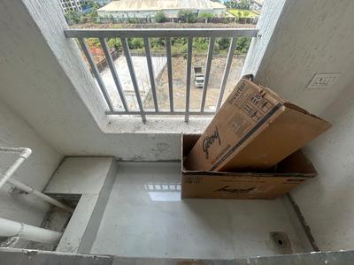 Balcony Image of 950 Sq.ft 3 BHK Apartment / Flat for rent in Kini Pinnacle, Naigaon East Naigaon for Rs. 20000
