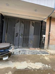 Main Entrance Image of 500 Sq.ft 2 BHK Builder Floor for sale in Shastri Nagar New Delhi for Rs. 4800000