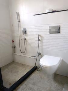 Common Bathroom Image of 2000 Sq.ft 3 BHK Apartment / Flat for sale in Ballygunge Kolkata for Rs. 21000000