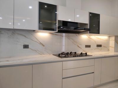 Kitchen Image of 380 Sq.ft 1 RK Apartment / Flat for rent in Sector 28 Gurgaon for Rs. 22000