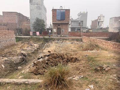 Image of 450 Sq.ft Residential Plot / Land for sale in Karala, New Delhi for Rs. 1600000