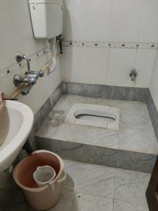 Common Bathroom Image of 550 Sq.ft 1 BHK Apartment / Flat for rent in G K Sai Radha Complex, Bhandup West Mumbai for Rs. 37000