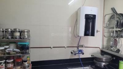 Kitchen Image of 800 Sq.ft 2 BHK Apartment / Flat for rent in Venkatesh Graffiti Glover , Keshav Nagar Pune for Rs. 40000