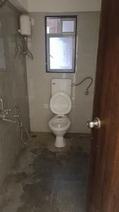 Bathroom Image of 550 Sq.ft 1 BHK Apartment / Flat for rent in Olympia Tower, Byculla Mumbai for Rs. 50000