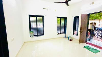 Bedroom Image of 1150 Sq.ft 2 BHK Villa for rent in Memnagar Ahmedabad for Rs. 45000