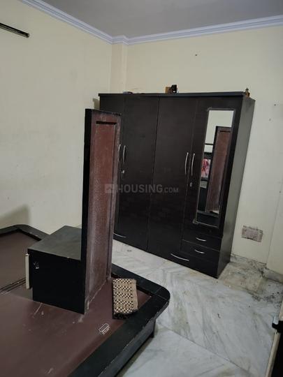 Subhash Park Bedroom 1