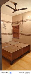 Bedroom Image of 1018 Sq.ft 2 BHK Apartment / Flat for rent in  RWA Dilshad Colony Block E Markets WA, Dilshad Garden New Delhi for Rs. 18000
