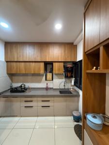 Kitchen Image of 1200 Sq.ft 2 BHK Apartment / Flat for rent in Agora City Centre, Karelibagh Vadodara for Rs. 30000