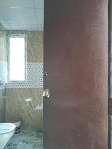 Common Bathroom Image of 1425 Sq.ft 3 BHK Apartment / Flat for sale in Unnati The Aranya, Sector 119 Noida for Rs. 10000000