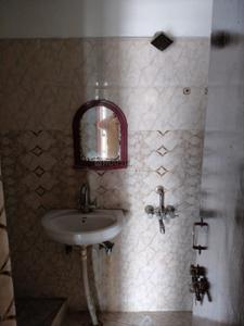 Bathroom Image of 900 Sq.ft 2 BHK Apartment / Flat for sale in Hazratganj Lucknow for Rs. 3300000