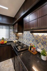 Kitchen Image of 750 Sq.ft 2 BHK Apartment / Flat for sale in Prabhadevi Mumbai for Rs. 31000000