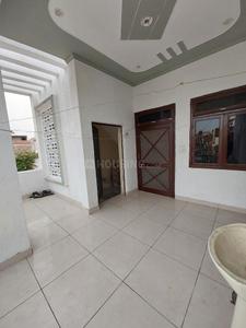 Image of 600 Sq.ft 2 BHK Builder Floor for rent in Shahganj, Agra for Rs. 9000