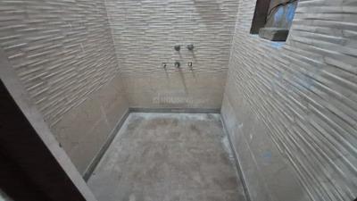 Bathroom Image of 1500 Sq.ft 1 RK Builder Floor for rent in Modipuram Meerut for Rs. 12000