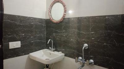 Bathroom Image of 260 Sq.ft 1 RK Builder Floor for rent in Sanjay Gram, Sector 13 Gurgaon for Rs. 16000