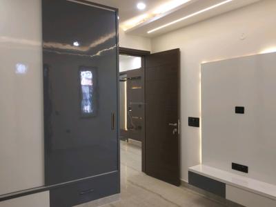 Bedroom Image of 2100 Sq.ft 5 BHK Builder Floor for sale in Mukherjee Nagar New Delhi for Rs. 29000000