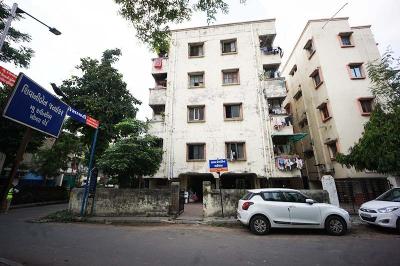 Building Image of 675 Sq.ft 2 BHK Apartment / Flat for sale in Maninagar Ahmedabad for Rs. 3900000
