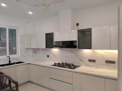 Kitchen Image of 771 Sq.ft 2 BHK Apartment / Flat for rent in DLF Princeton Estate, Sector 53 Gurgaon for Rs. 60000