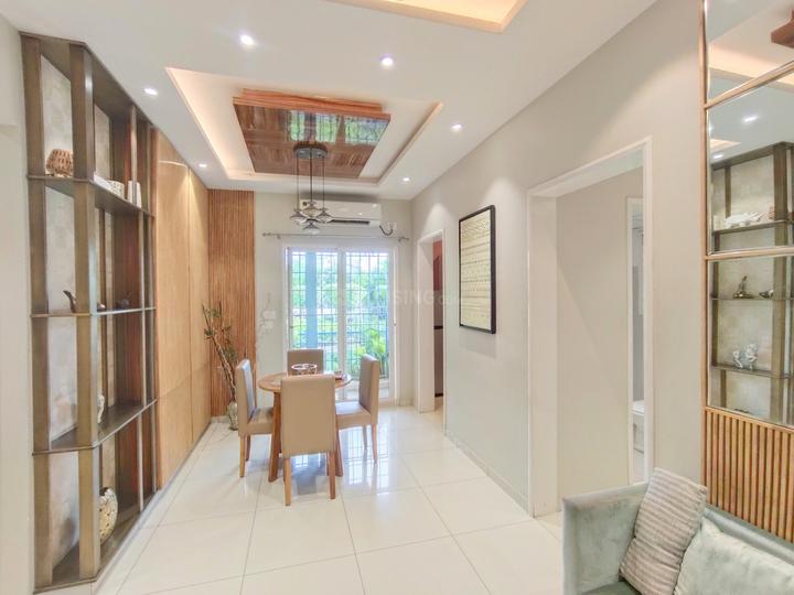 JJ Gardenia Main Image 1