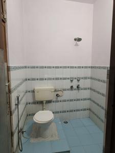 Bathroom Image of 350 Sq.ft 1 BHK Independent House for rent in Sahadatganj Ayodhya for Rs. 6500