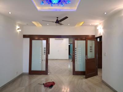 Living Room Image of 3400 Sq.ft 3.5 BHK Independent House for rent in Sector 46 Noida for Rs. 52000