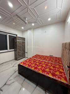 Bedroom Image of 1000 Sq.ft 3 BHK Independent House for rent in Rajouri Garden New Delhi for Rs. 46000