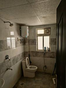 Bathroom Image of 2300 Sq.ft 3 BHK Apartment / Flat for rent in Nutan Lotus Abode, Gola Road Patna for Rs. 40000