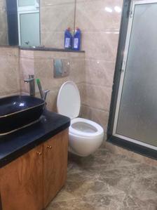 Common Bathroom Image of 1090 Sq.ft 2 BHK Apartment / Flat for sale in Lokhandwala Octacrest, Kandivali East Mumbai for Rs. 21000000