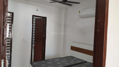 Bedroom Image of 900 Sq.ft 1 RK Builder Floor for rent in Haibowal Kalan Ludhiana for Rs. 12000