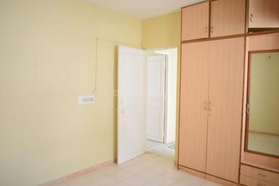 Bedroom Image of 2250 Sq.ft 4 BHK Apartment / Flat for sale in Bodakdev Ahmedabad for Rs. 16000000