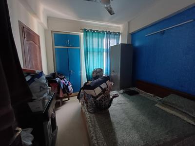 Bedroom Image of 1100 Sq.ft 3 BHK Apartment / Flat for sale in Amrapali Platinum, Sector 119 Noida for Rs. 12300000