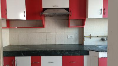 Kitchen Image of 950 Sq.ft 2 BHK Apartment / Flat for sale in Paras Tierea, Sector 137 Noida for Rs. 8800000