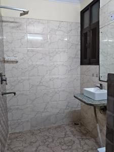 Bathroom Image of 1800 Sq.ft 3 BHK Builder Floor for rent in Sector 46 Noida for Rs. 42000