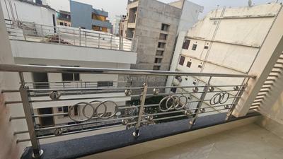 Balcony Image of 800 Sq.ft 2 BHK Independent House for rent in Ramkrishan Nagar Patna for Rs. 11500