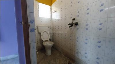 Bathroom Image of 1200 Sq.ft 3 BHK Apartment / Flat for sale in Kalikapur, EM Bypass Kolkata for Rs. 5400000